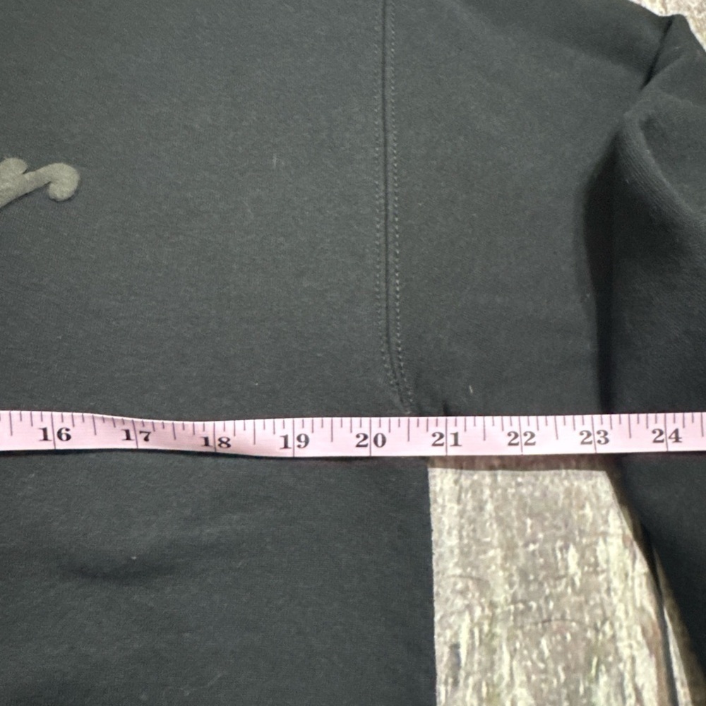 2/15 Gildan Black 'Dancer' Script Sweatshirt - Picture 5 of 7